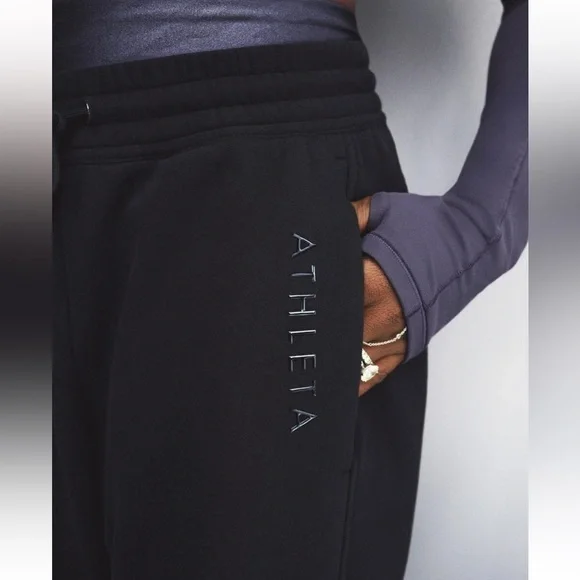 Nwt athleta Simone biles forever fleece mid rise barrel pant small tall black - Picture 4 of 12
